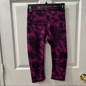 Lululemon athletica capri length high waisted leggings size 4